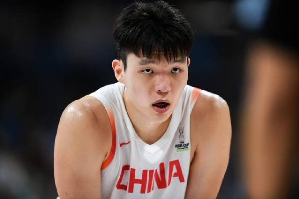 红领金服 回村割麦子!杨瀚森有望出战8月男篮亚洲杯,周琦腰伤复发小杨驰援